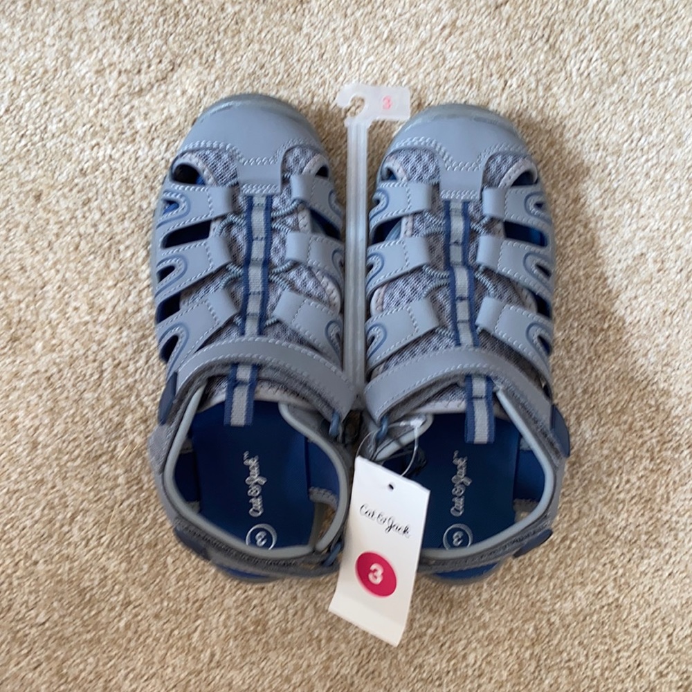 Brand New kids cat and jack shoes